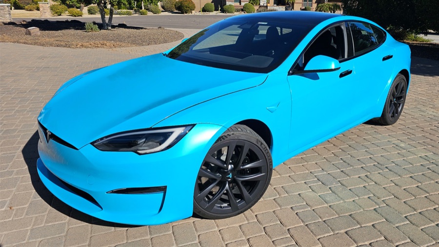 Color change · 2023 Tesla Model S